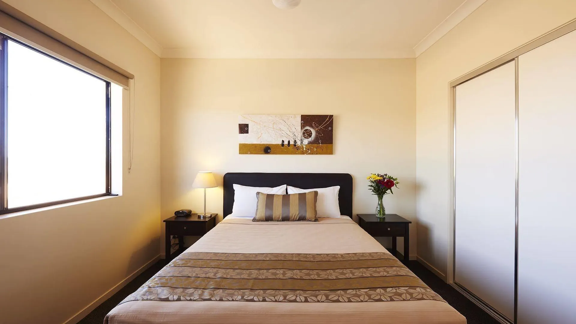 ****  Blackwater Hotel Motel Australia